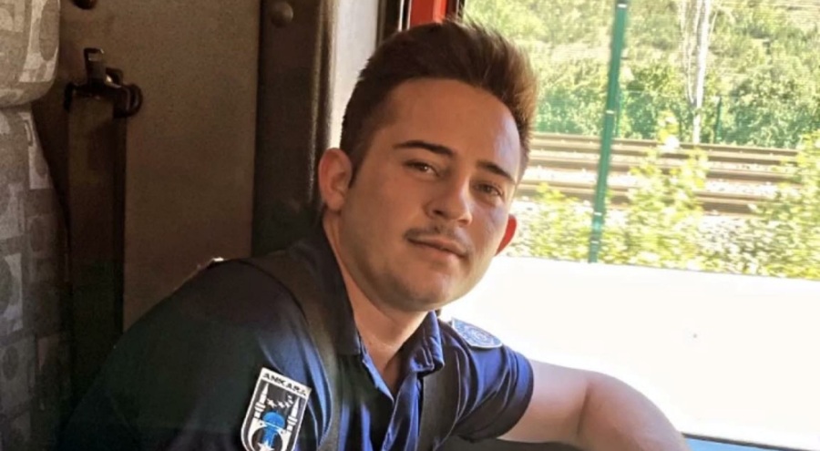 Yangına müdahale ederken yaşamını yitiren itfaiyeci, toprağa verildi