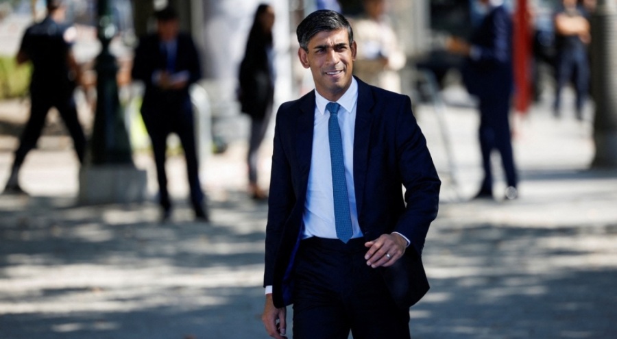 İngiltere Başbakanı: Erkek erkektir, kadın kadındır