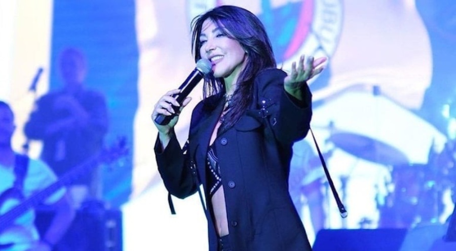 Ünlü şarkıcı Hande Yener: Başka takımın maçına gitmem