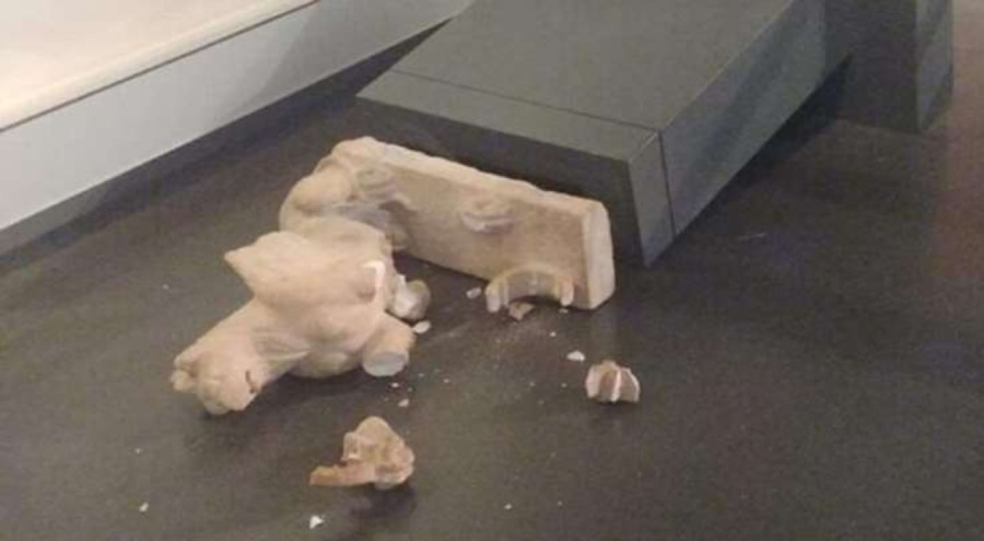 Roma heykeline zarar veren turiste gözaltı!