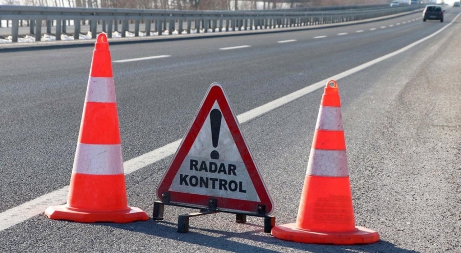 Türkiye genelinde 19 bin 275 sürücüye hız cezası