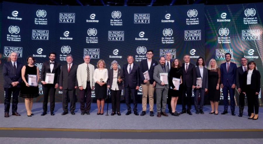 Dr. Nejat F. Eczacıbaşı Tıp Onur Ödülü, Prof. Dr. İmran Özalp'e verildi
