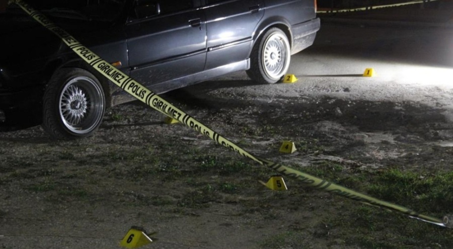 Arkadaşıyla kahve içerken silahlı saldırıya uğradı