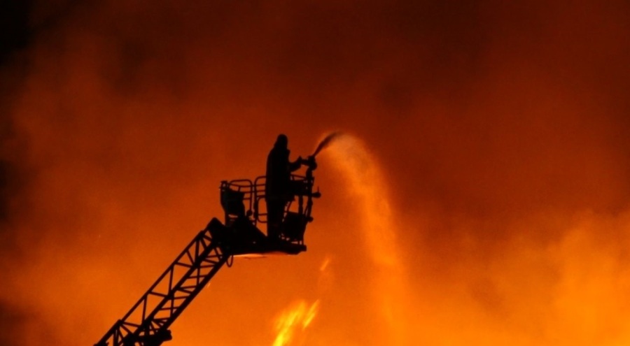 Palet fabrikasında yangın çıktı!