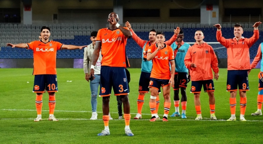 Başakşehir, sahasında ilk galibiyeti aldı