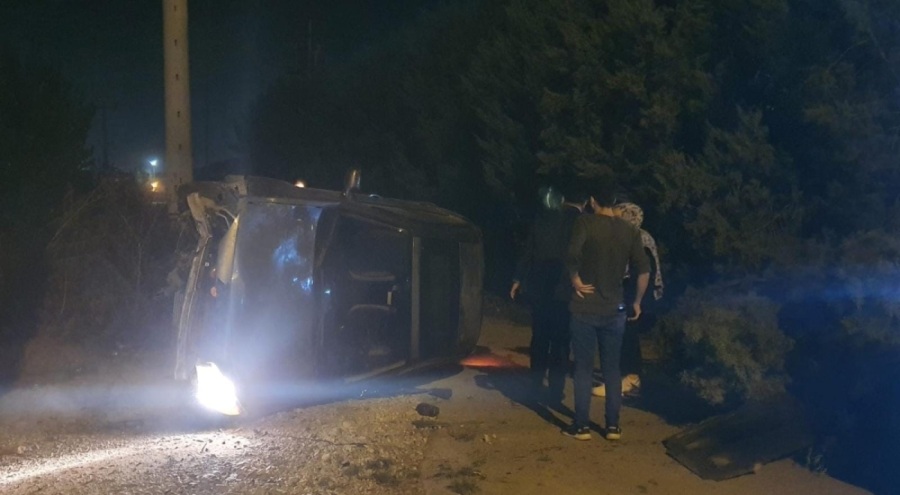 Bursa'da kontrolden çıkan otomobil devrildi!