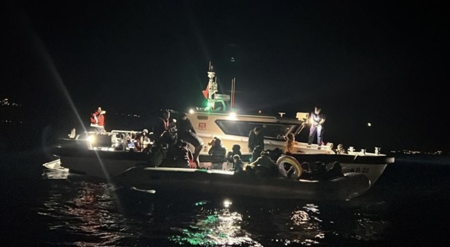 Ayvacık açıklarında 47 kaçak göçmen yakalandı