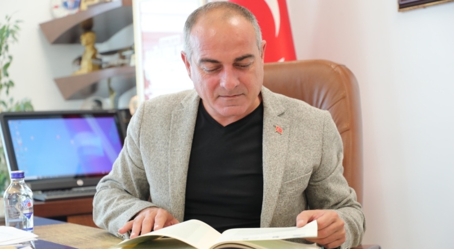 Bursa Gemlik Belediyesi 'Anadolu'da bir liman kenti Gemlik' kitabını tamamladı