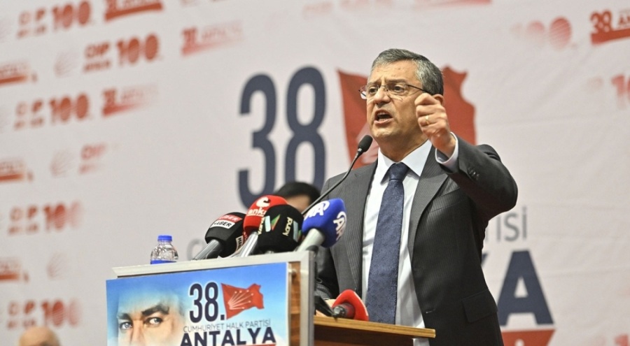 Özgür Özel: Vefalı bir değişim öngörüyorum