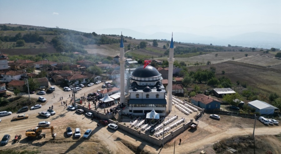 Bursa'da Ertuğrulgazi Cami, ibadete açıldı