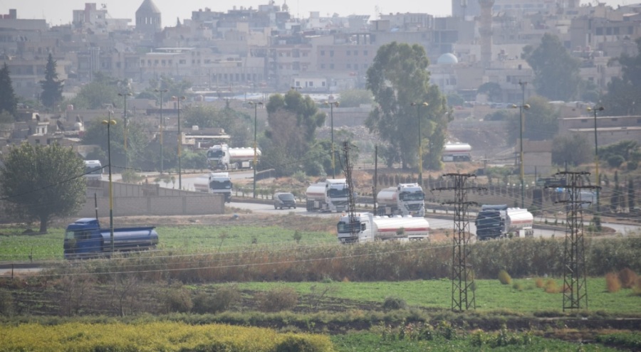 Suriye'de vurulan petrol sahalarına Kamışlı'dan tanker ve TIR sevkiyatı