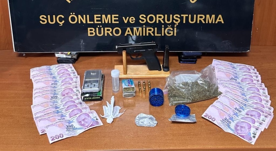 Bursa'da polisin yakaladığı şüphelinin çantasından uyuşturucu çıktı