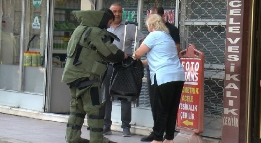 Valilik karşısında 'şüpheli çanta' alarmı