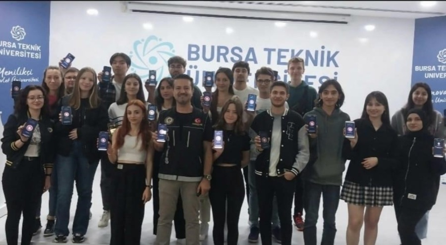 Bursa'da Narkotik Suçlarla Mücadele ekipleri tarafından vatandaşlar bilgilendirildi