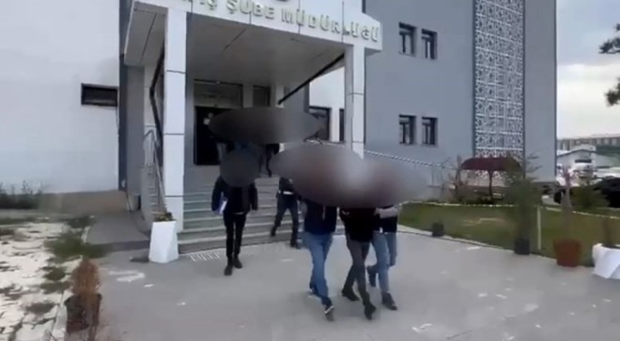 2 cinayet şüphelisi 560 saatlik inceleme sonucu yakalandı