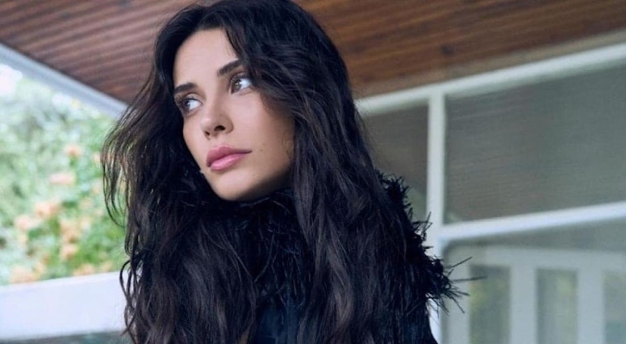 Galatasaray taraftarı Devrim Özkan'ı yorum yağmuruna tuttu