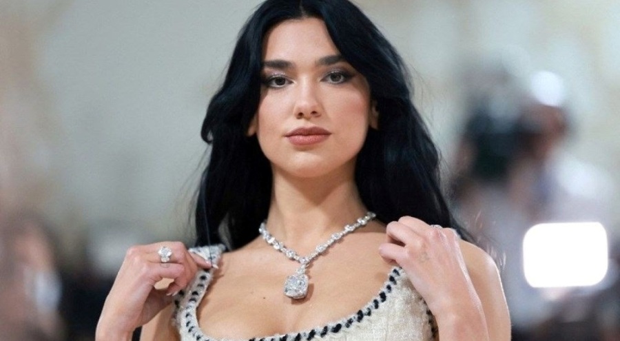 Dua Lipa sosyal medya hesabındaki her şeyi sildi
