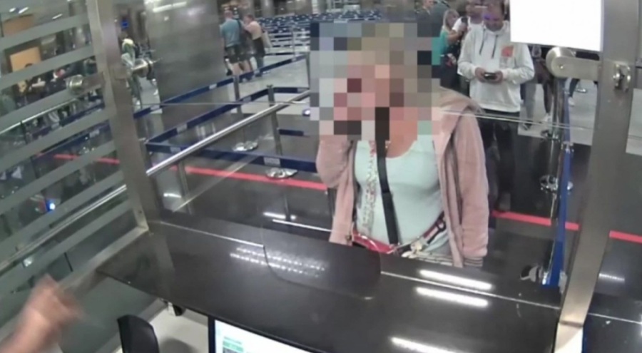 Uyuşturucuyu prezervatiflerin içine koyup cinsel organında gizlemiş