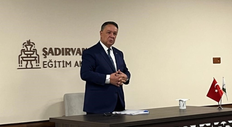 Bursa Aydınlar Ocağı'nın Şadırvanlı Han'da bu ayın konuğu BBP'li Ekrem Alfatlı oldu