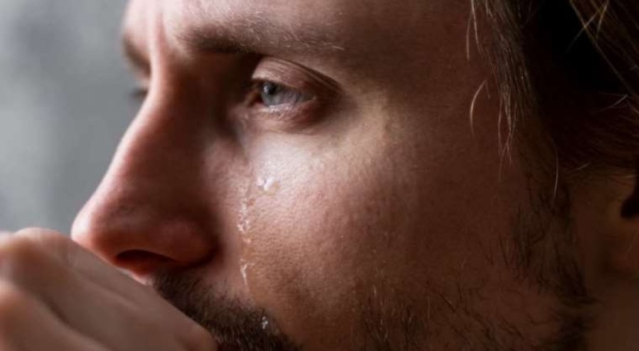 Gözyaşınız akmıyorsa bu hastalık habercisi olabilir