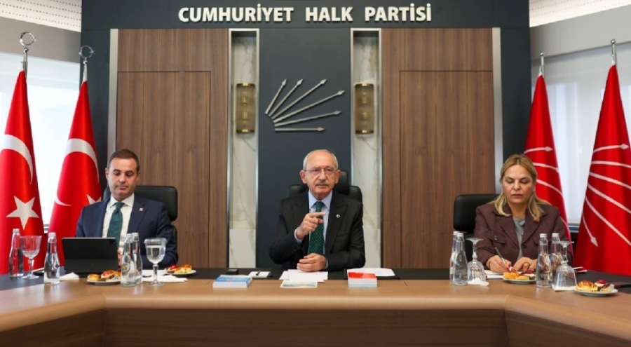Kemal Kılıçdaroğlu, partili milletvekilleriyle bir araya geldi