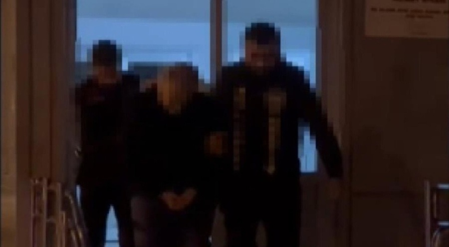 Okul basıp öğretmenleri darbeden iki kişi tutuklandı