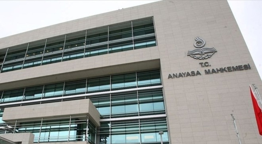 Anayasa Mahkemesi'nden ek zam düzenlemesine iptal kararı