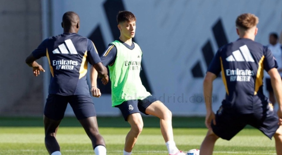 Arda Güler, takımla birlikte çalışmalara başladı