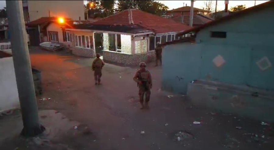 Tekirdağ'da şafak operasyonu! Çok sayıda gözaltı
