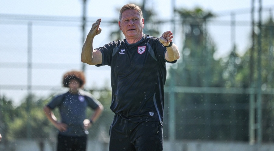 Samsunspor'un yeni teknik direktörü Markus Gisdol, ilk antrenmanına çıktı