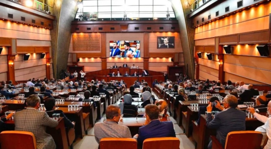 İBB Meclisi'nde 3 partiden ortak karar: Gazze'ye ambulans gönderilecek