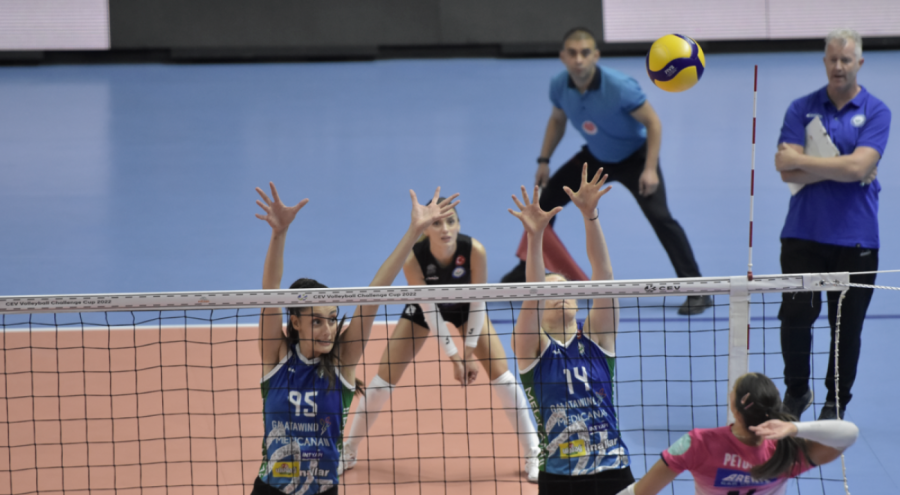 Nilüfer Belediyespor, ASP Thetis Voula takımını 3-0 yendi!