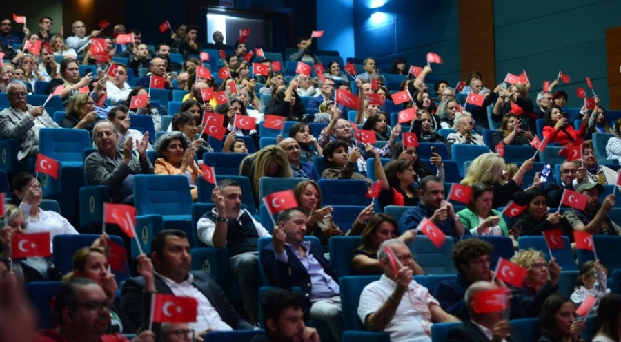 Cumhuriyetin 100'üncü yılı Bursa'da kutlandı