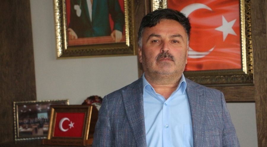 AK Partili belediye başkanı istifasını duyurdu