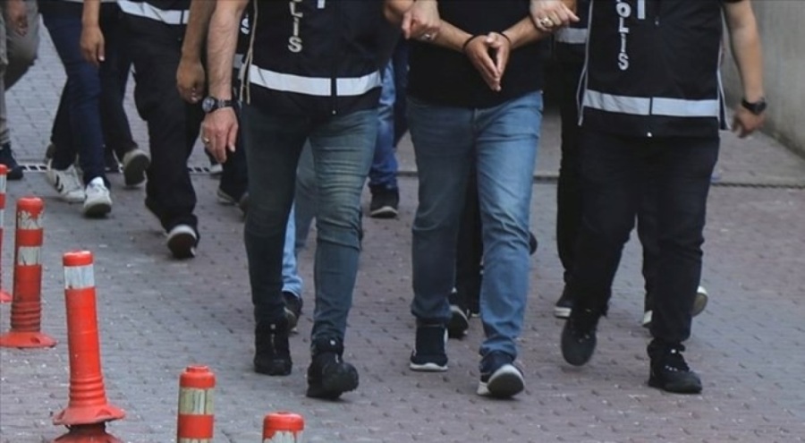 Bakan Yerlikaya duyurdu: Tefecilere yönelik operasyonda 13 kişi gözaltında