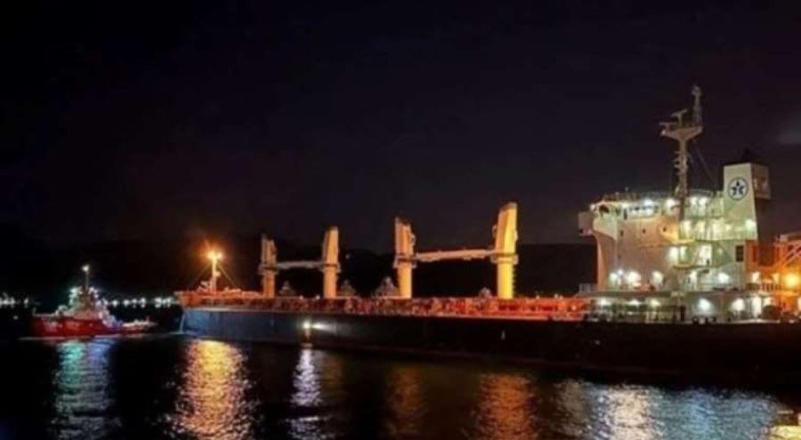 İstanbul Boğazı'nda trafik askıya alındı