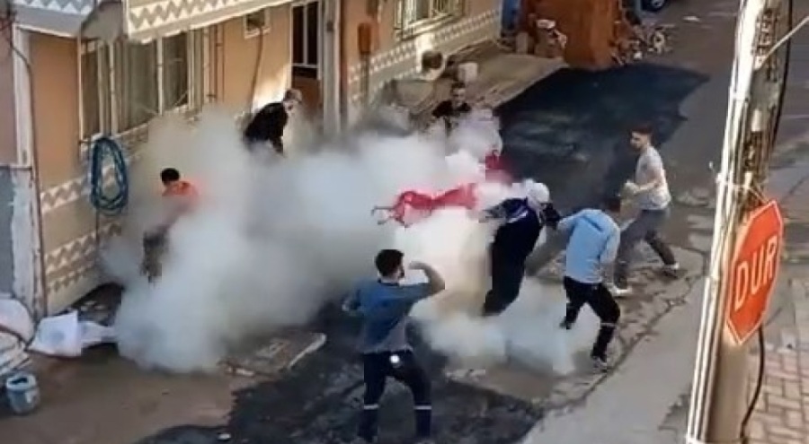 Bursa'da gelin almayan gelen damada yangın tüpü sıkıldı, boya döküldü