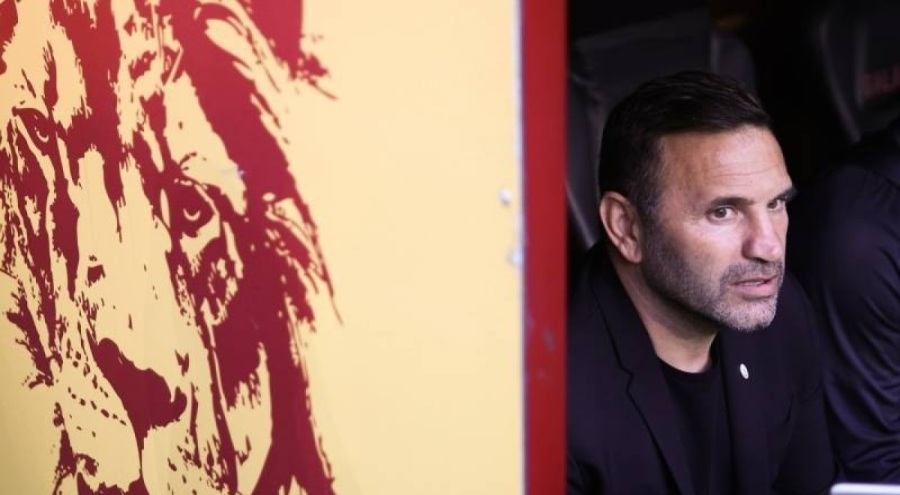 Okan Buruk'un performansı alkış topluyor