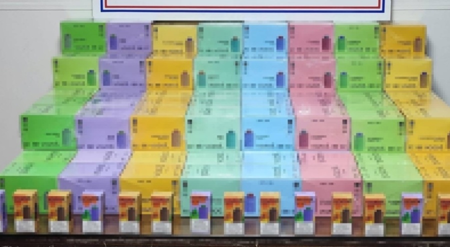 700 bin TL değerinde elektronik sigara ele geçirildi