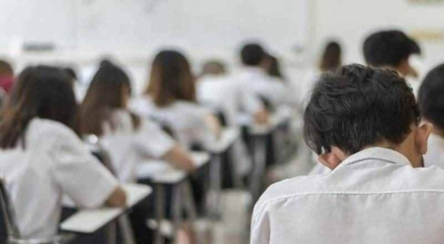 Bakan Tekin: Önce ana dilin gelişmesini istiyoruz