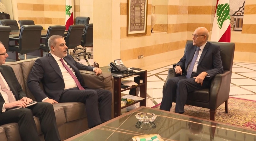 Bakan Fidan, Lübnan Başbakanı Mikati ile bir araya geldi