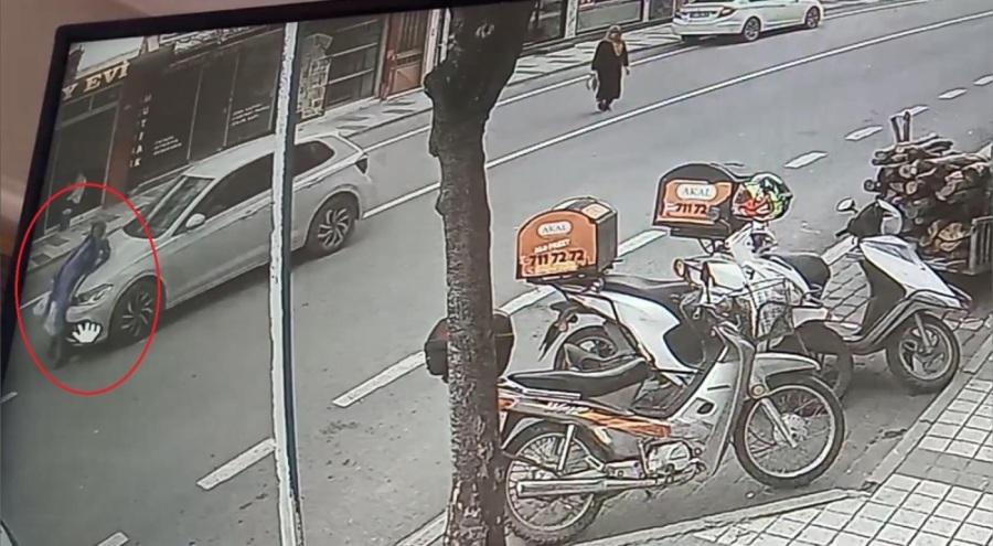 Bursa'da otomobil 73 yaşındaki kadına çarptı!