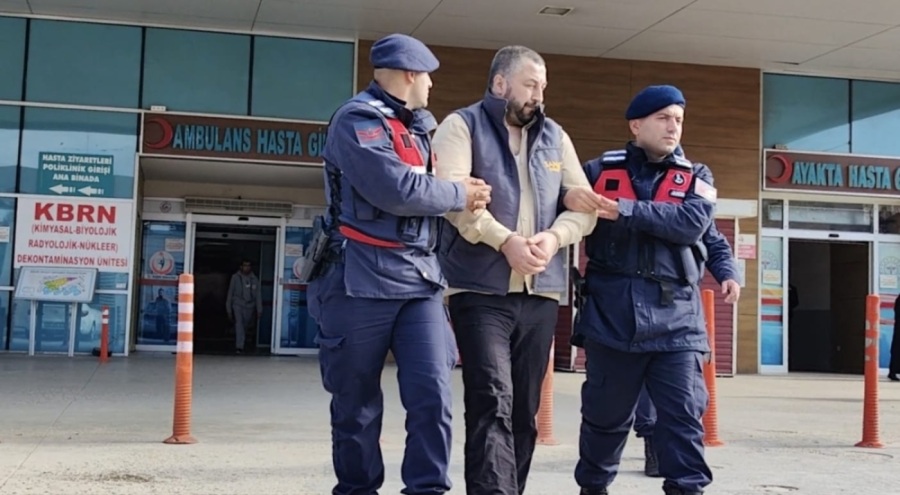 Bursa'da babası ve ablasını darp edip sağlıkçılara da saldıran şizofreni hastası tutuklandı!