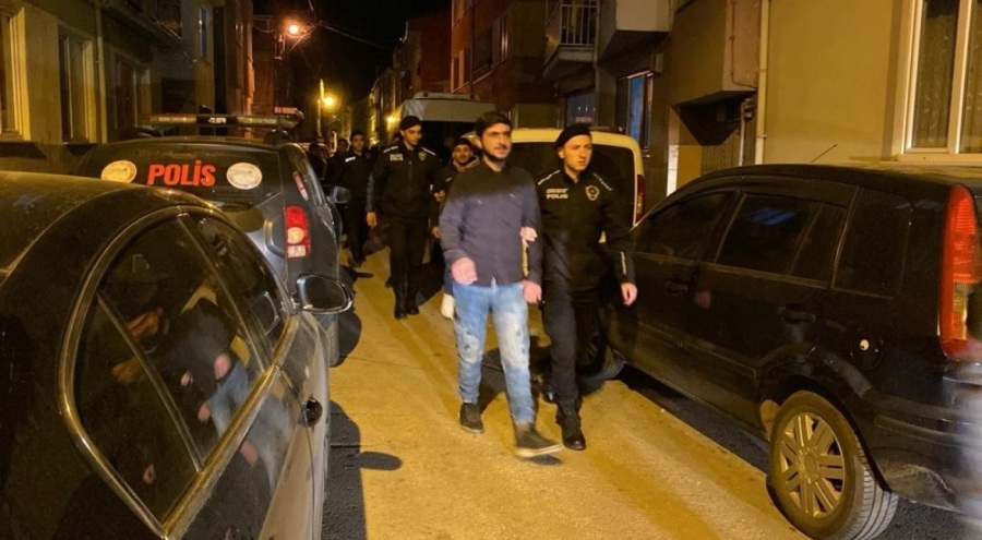 Bursa'da kaçak göçmen operasyonu: 37 kişi yakalandı