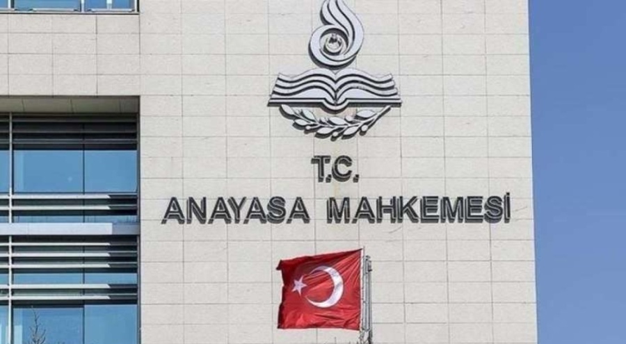 Anayasa Mahkemesi'ne 80 bin başvuru