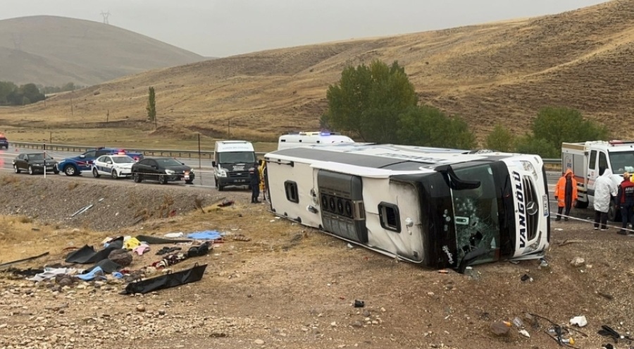 Otobüs kazası! Çok sayıda ölü