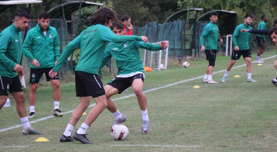 Sakaryaspor, hazırlıklarını sürdürüyor