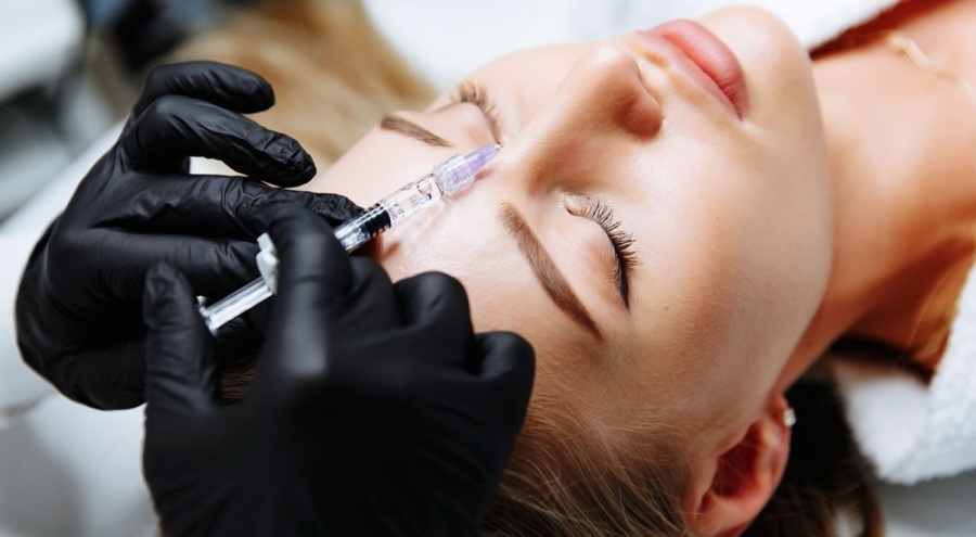 Uzmanlar uyardı: Burun dolgusu kör edebilir!