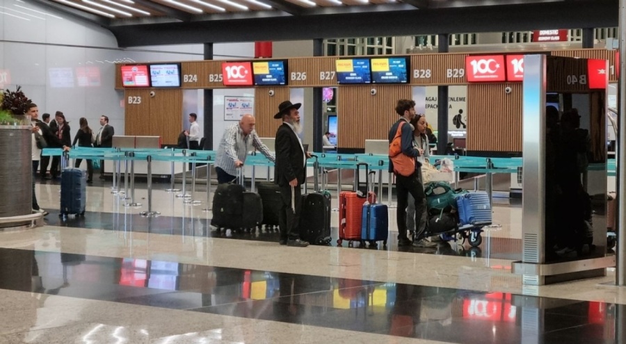 İsrail'in çağrısının ardından bazı İsrail vatandaşları İstanbul'dan ayrıldı