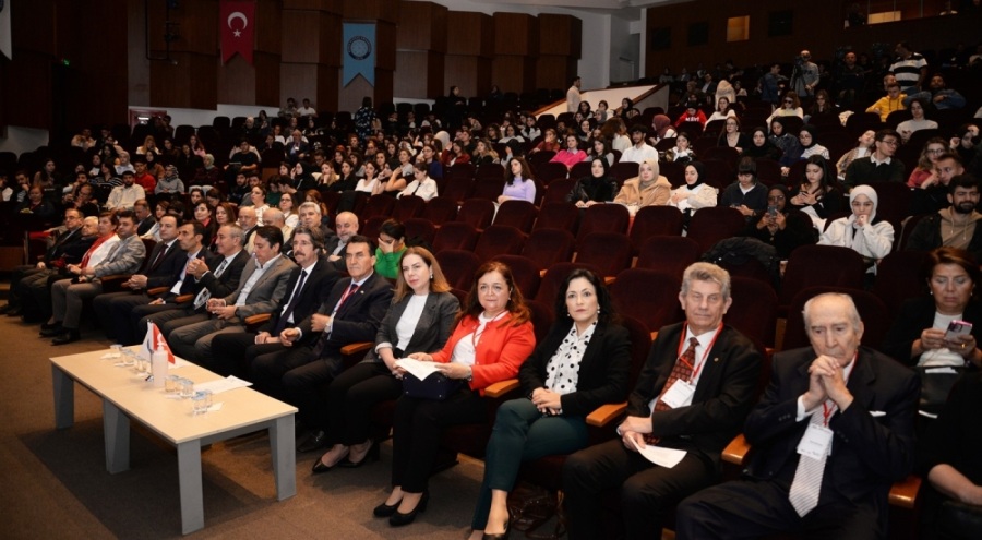 Cumhuriyet'in 100. Yılında Bursa'da Kent ve Mimarlık konuşuldu